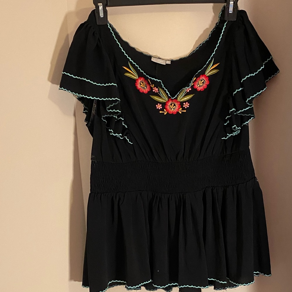 Eshakti peasant embroidery top